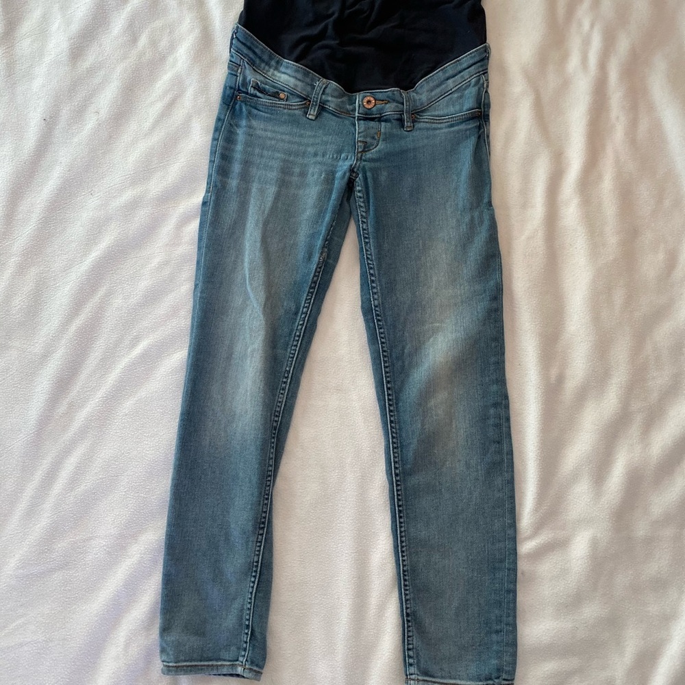 Pinkblush maternity crop jeans